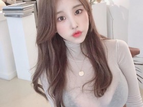 性感美女前凸后翘蕾丝透视诱惑写真