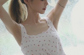 氧气美女白嫩性感丰满美女写真