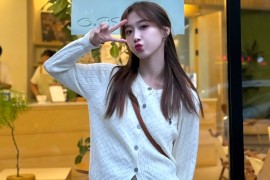 在校女大学生