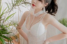 性感美女蕾丝透视妩媚撩人诱惑写真