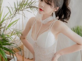 性感美女蕾丝透视妩媚撩人诱惑写真