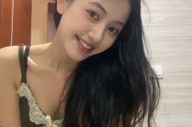 糟糕！走进厕所发现自己好美